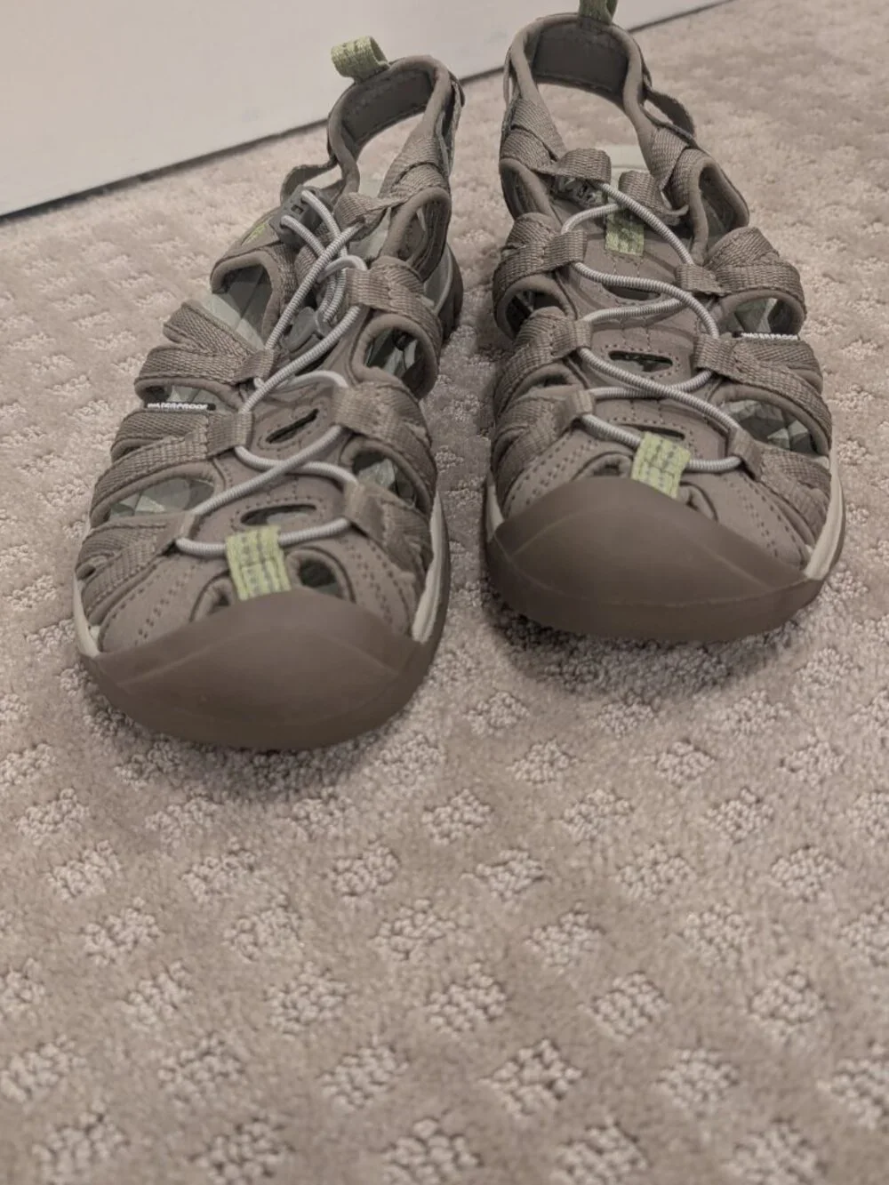 Keen Whisper Waterproof Sandals - Women's sz 8 - Picture 3 of 8
